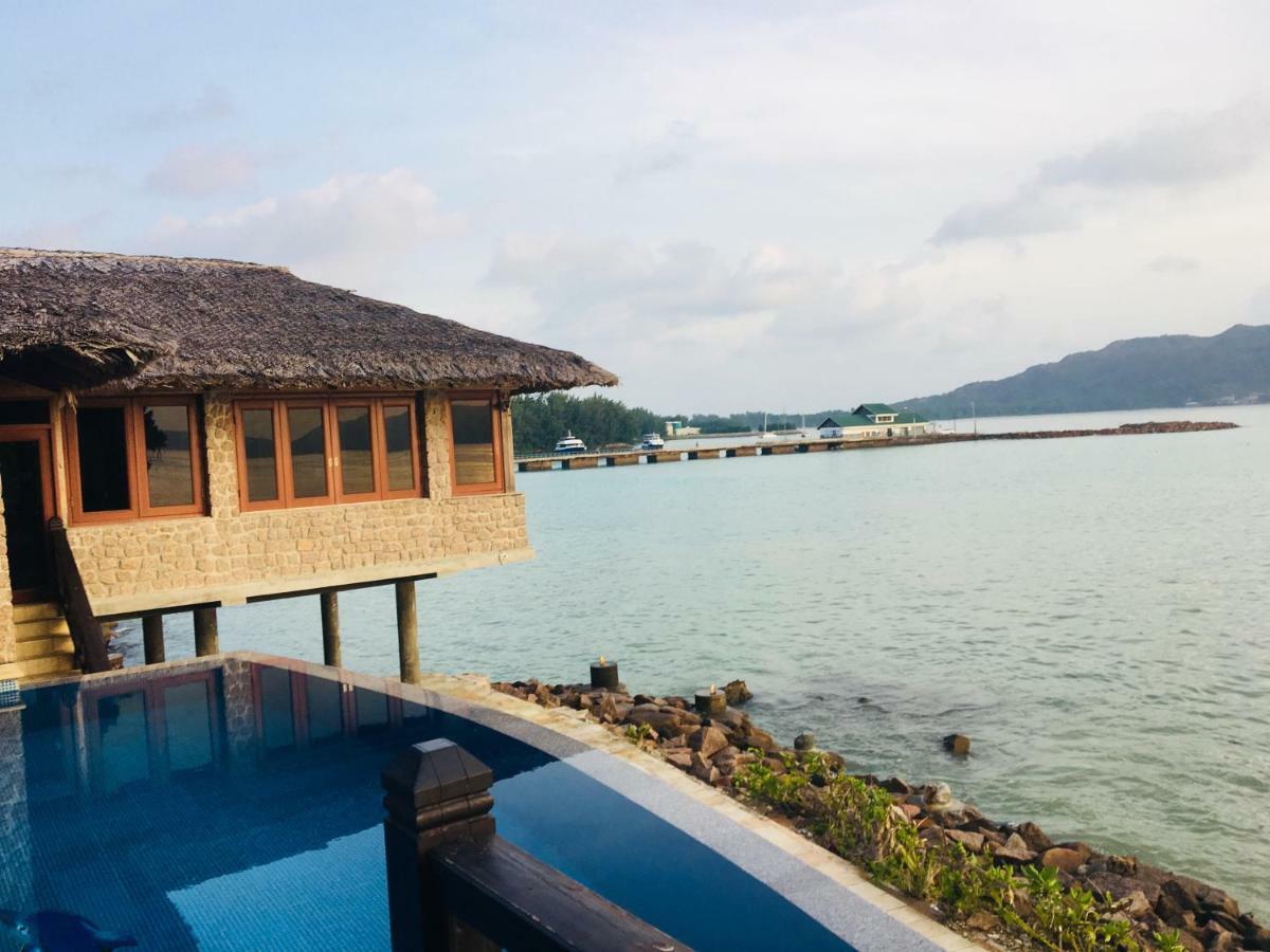 Le Grand Bleu Villas Baie Sainte Anne Exterior foto